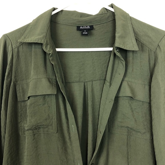 ✨Ana Long Sleeve Button Down Top✨ - Picture 3 of 5